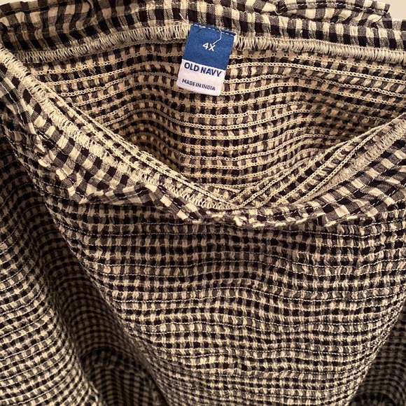 Old Navy - Picture 2 of 6